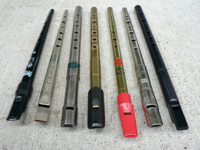 The Tin Whistle - A Comprehensive Introduction and Resource Guide