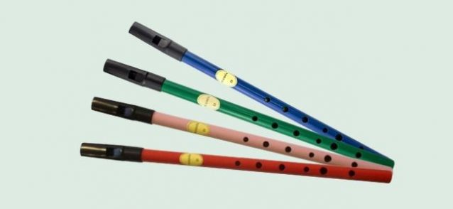 Feadog colored tin whistle