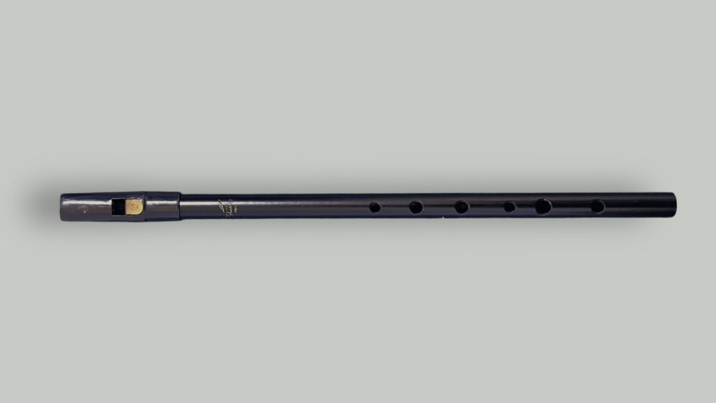 Shuh PRO tin whistle full front view